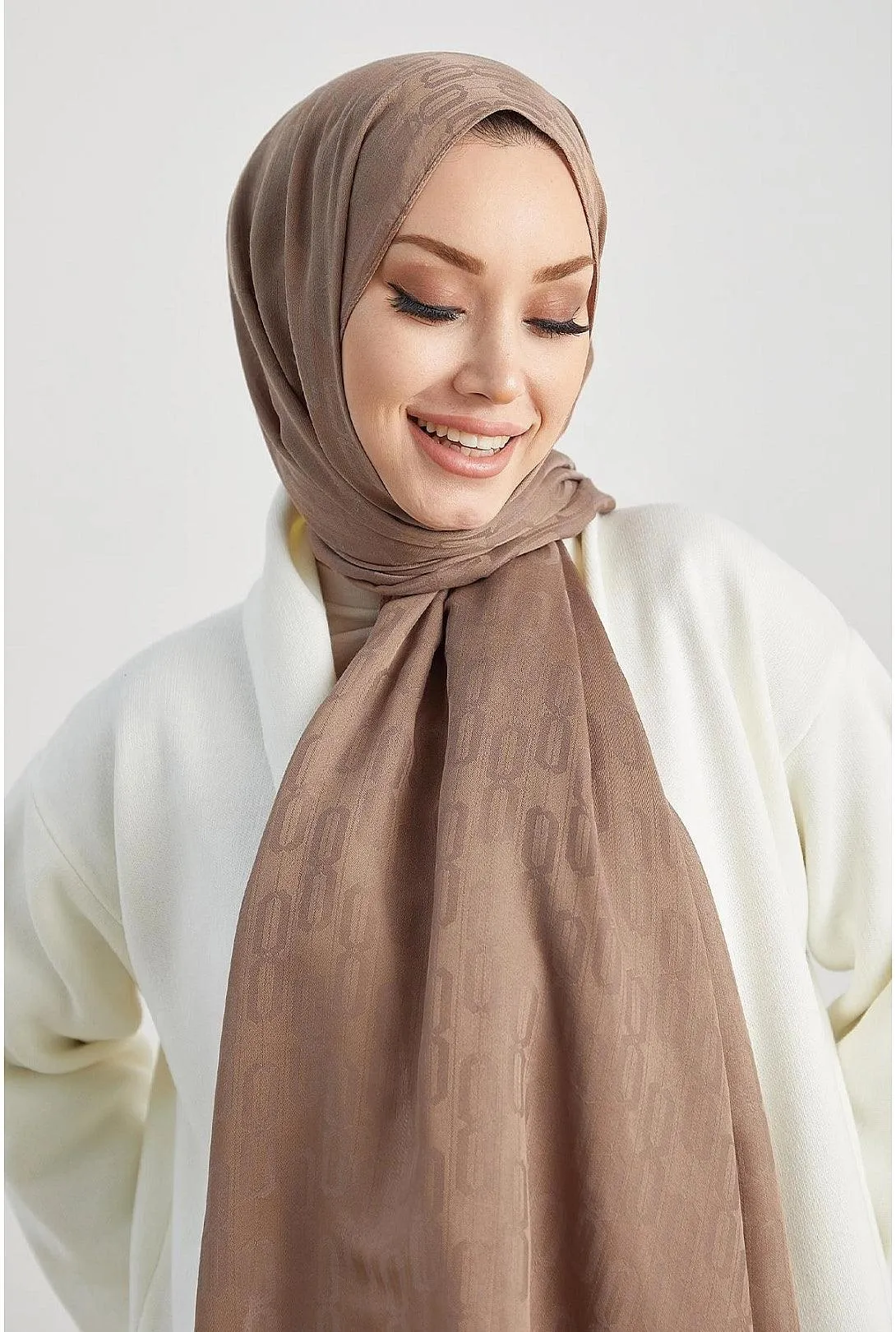 Chain Pattern Silky HIjab Scarf Shawl - Milk Brown